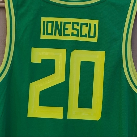 Oregon Ducks Sabrina Ionescu Nike Jersey 20 - UNISEX - OOS - size M - Authentic - Picture 9 of 10